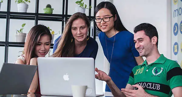 Virtual HR Lunch Break - Working and Leading across Cultures 20.10.2026