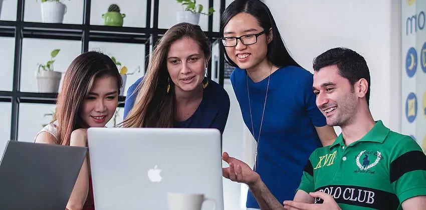 Virtual HR Lunch Break - Working and Leading across Cultures 20.10.2026
